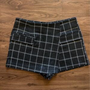 Lulus Black Plaid Women Skort Size Medium